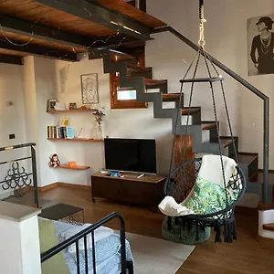 La Casa Dell'arte E Della Moda. Firenze